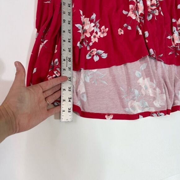 Torrid Peplum Blouse Women's 3 Red Floral Cap Sleeves Gathered Bodice Hi Low Hem - Picture 3 of 7